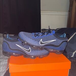 Nike Men's Black and Blue VaporMax Athletic Shoes